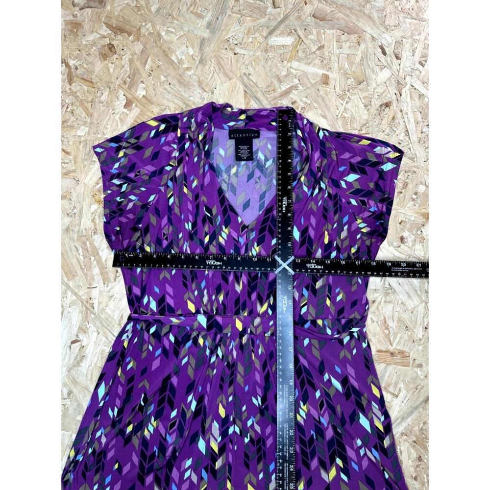 Attention Womens Purple Geometric Blouse Size Large Cap Sleeve V-Neck Belted Top - Picture 9 of 16
